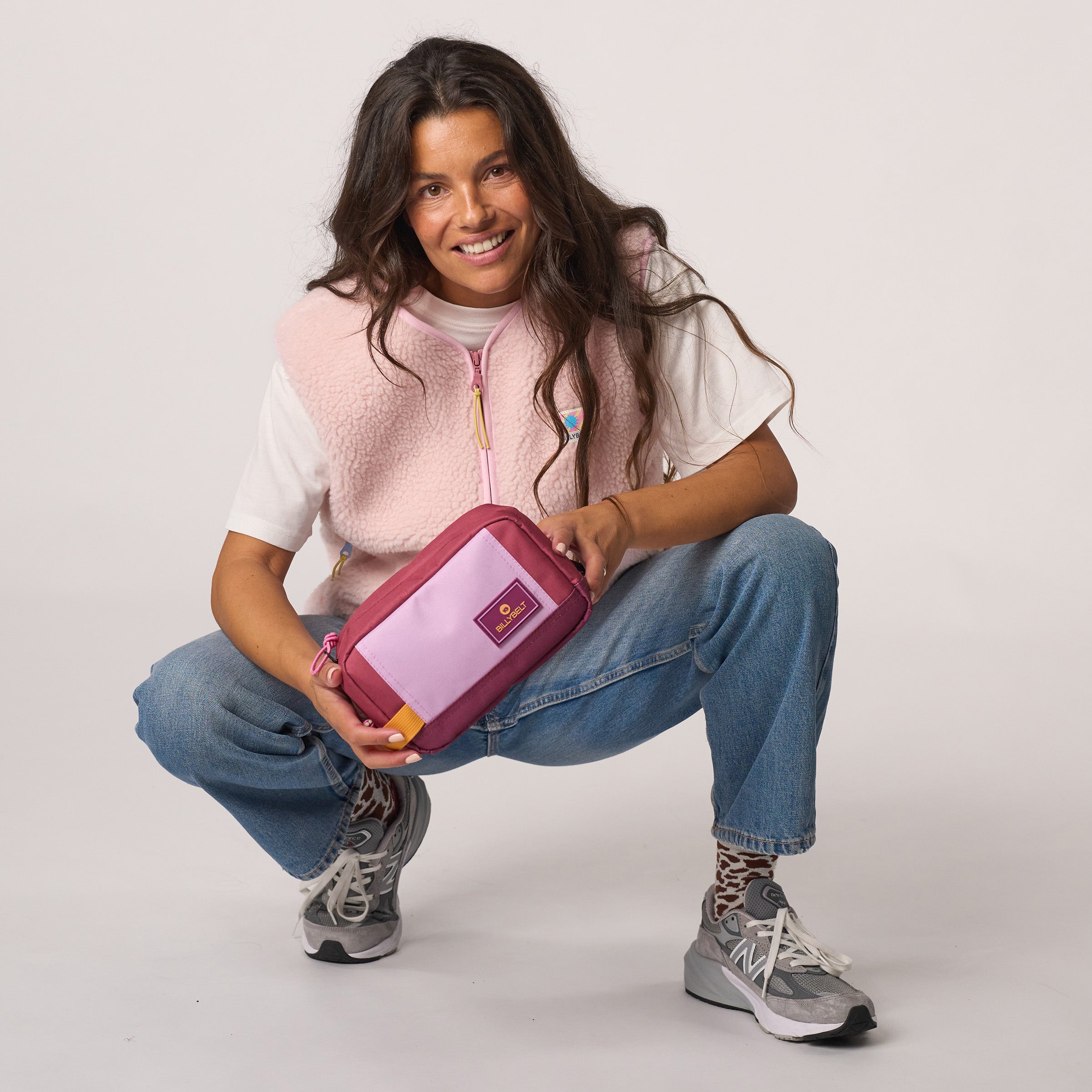 Wash bag in 100% recycled polyester - Purple and burgundy